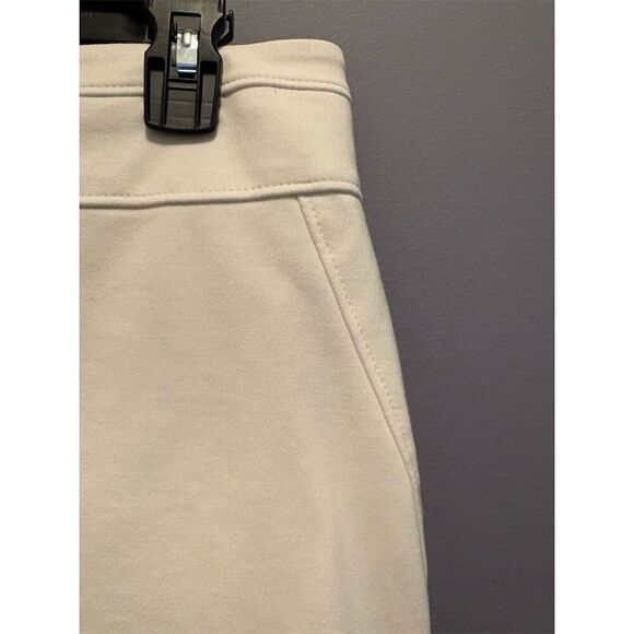 White House Black Market Women's Cream Pencil Skirt Standard Size 8 Workwear - Picture 2 of 9